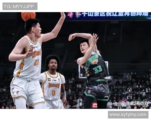 CBA精彩对决辽宁队与青岛队的1617赛季巅峰之战回顾