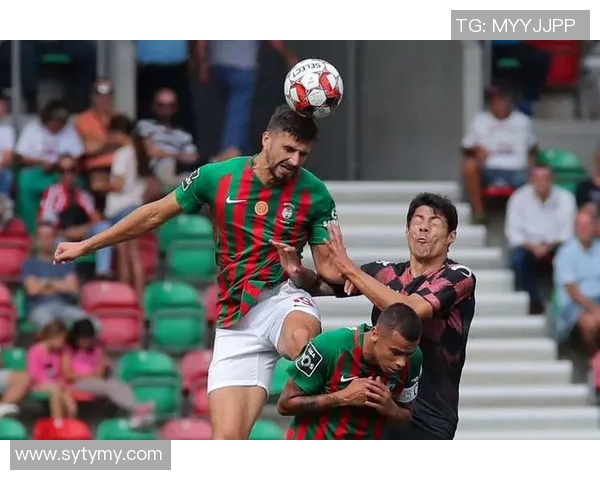 多德勒支与鹿斯巴达激战正酣谁能在这场较量中笑到最后